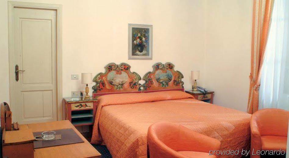 Hotel Villa Le Rondini Φλωρεντία Δωμάτιο φωτογραφία